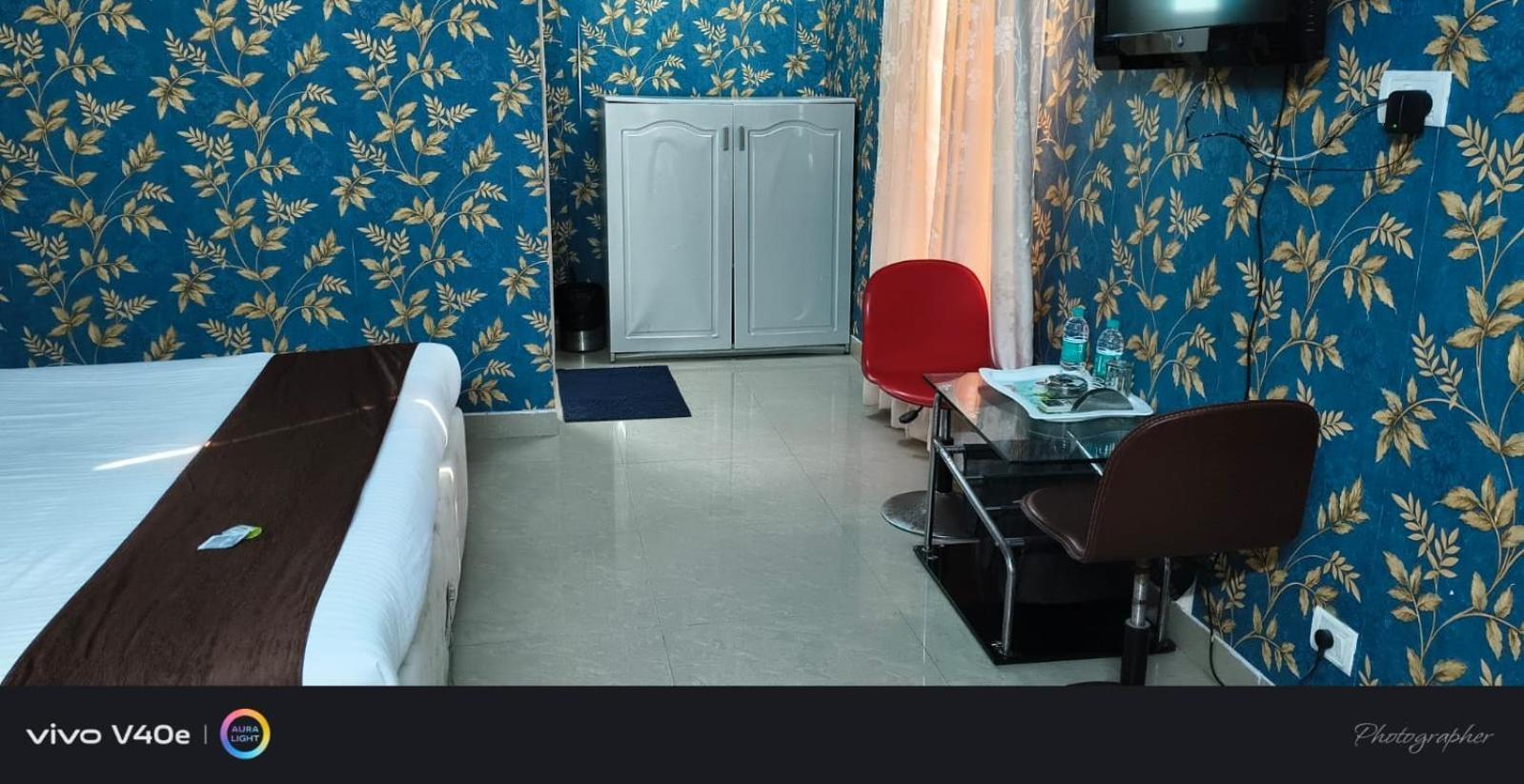 Hotel Fiesta Grand Bengaluru Zewnętrze zdjęcie