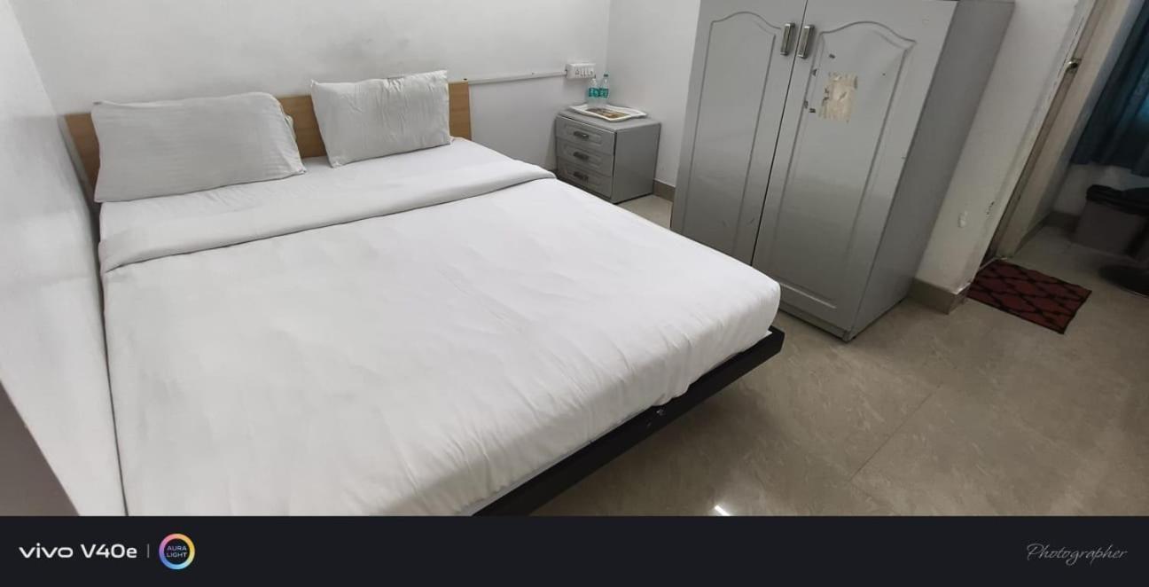 Hotel Fiesta Grand Bengaluru Zewnętrze zdjęcie