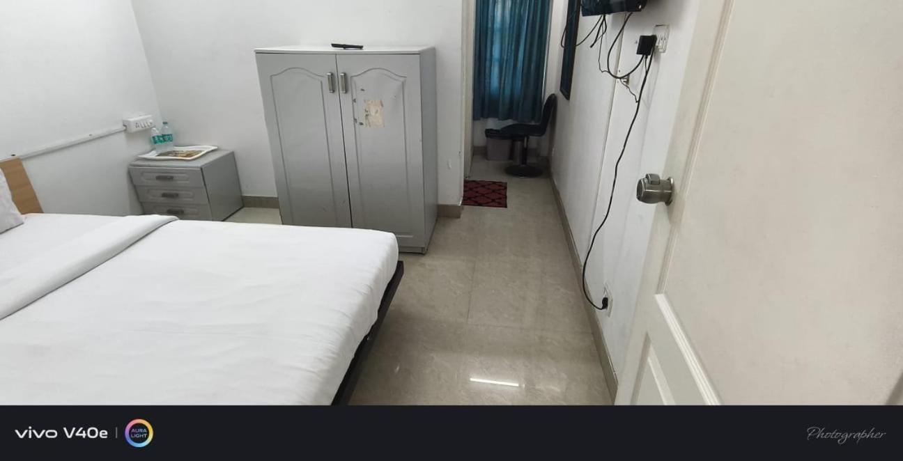 Hotel Fiesta Grand Bengaluru Zewnętrze zdjęcie