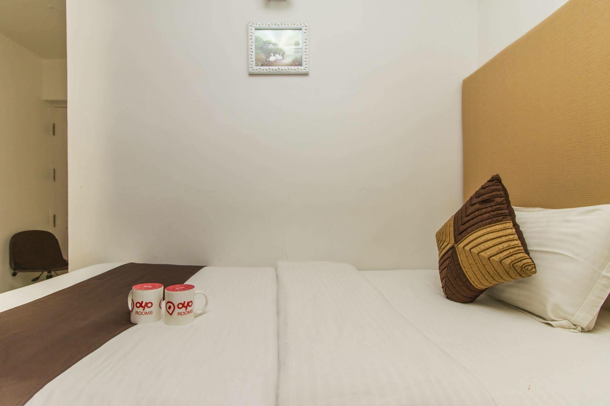 Hotel Fiesta Grand Bengaluru Zewnętrze zdjęcie