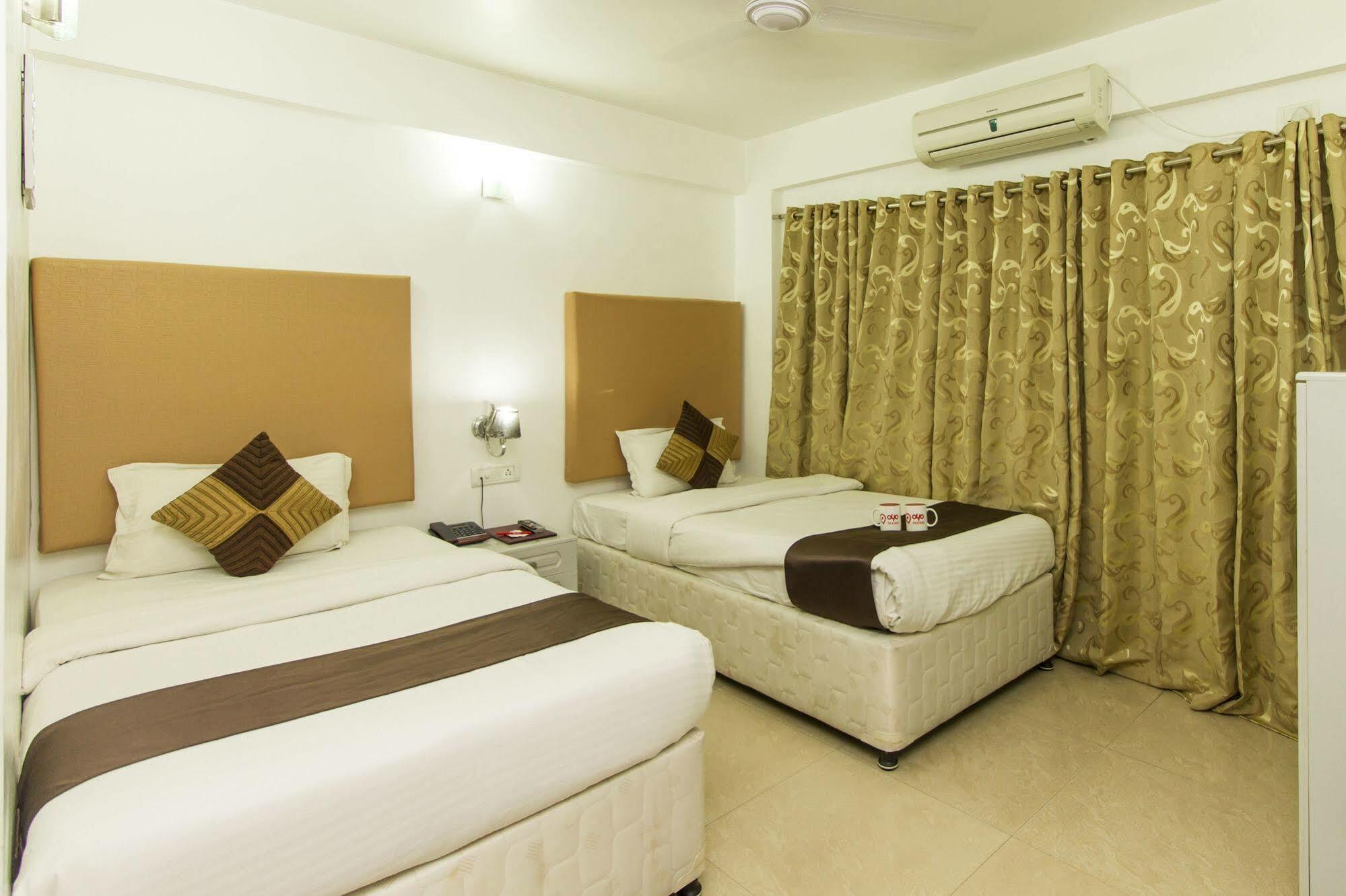Hotel Fiesta Grand Bengaluru Zewnętrze zdjęcie